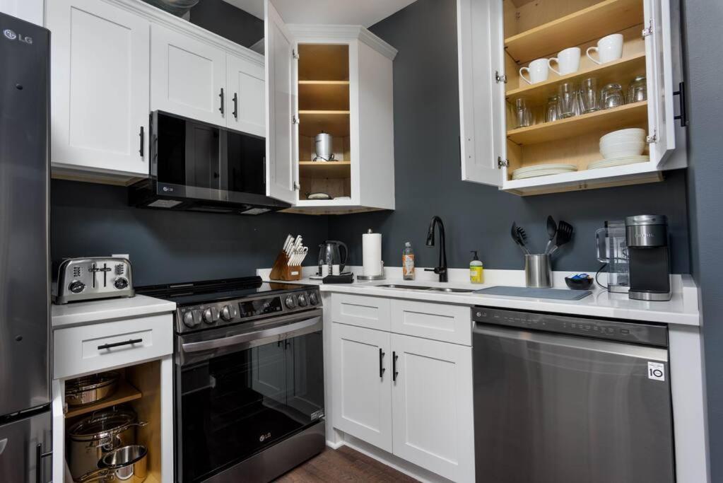 Flats On Front - Riverfront Gem Fast Wi-Fi 3F Harrisburg Ngoại thất bức ảnh